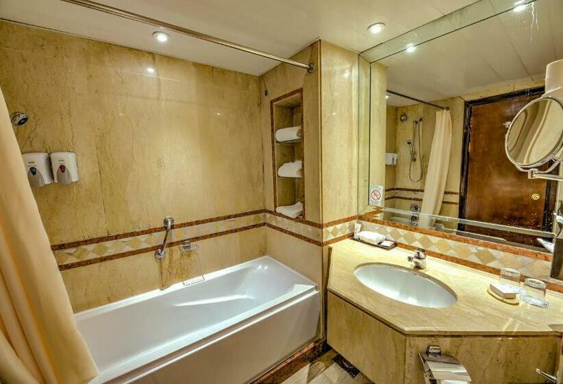 سوییت جونیور با چشم‌انداز دریا, Continental Hotel Hurghada