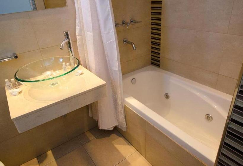 اتاق سوپریور سه تخته, Albertina Boutique