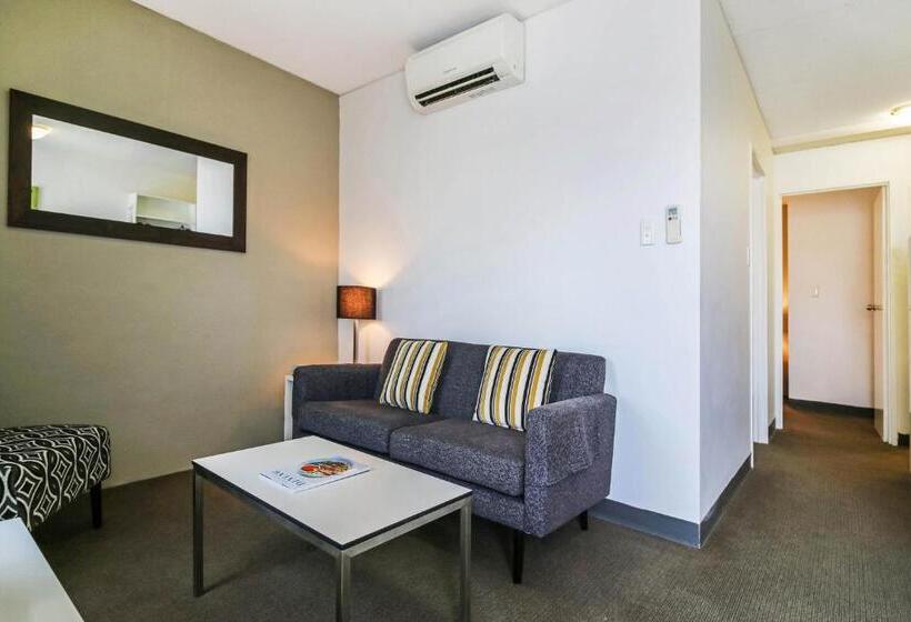 1 Bedroom Apartment, Breakfree Adelaide