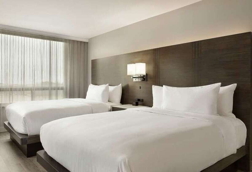 استودیوی استاندارد, Embassy Suites By Hilton Montreal Airport