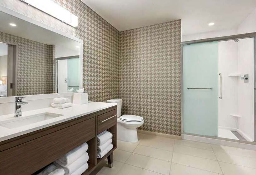 استودیوی استاندارد, Embassy Suites By Hilton Montreal Airport