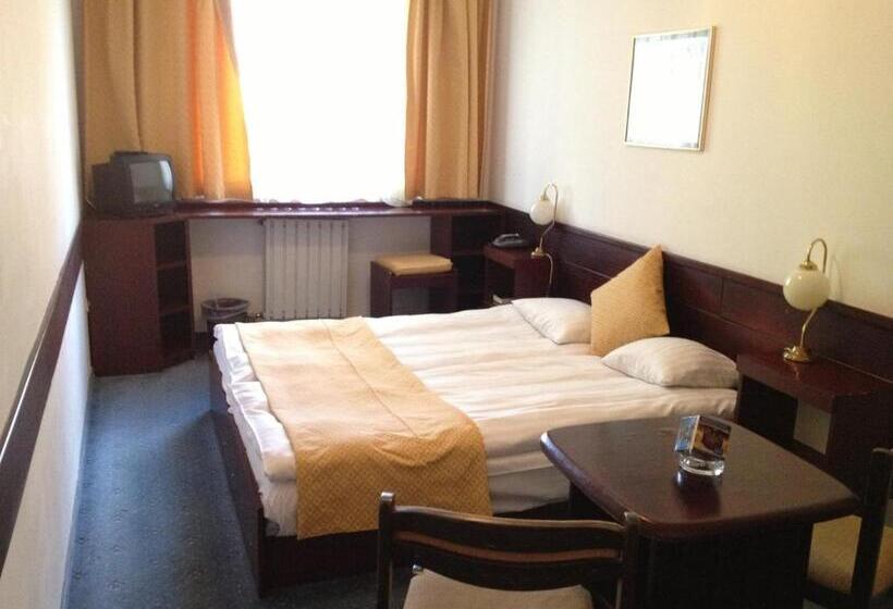 اتاق استاندارد, Gloria Budapest City Center