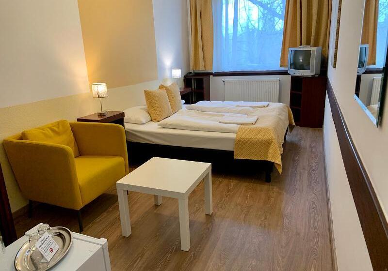 اتاق استاندارد, Gloria Budapest City Center