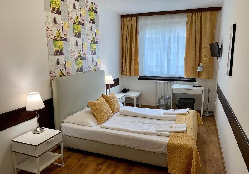 اتاق استاندارد, Gloria Budapest City Center