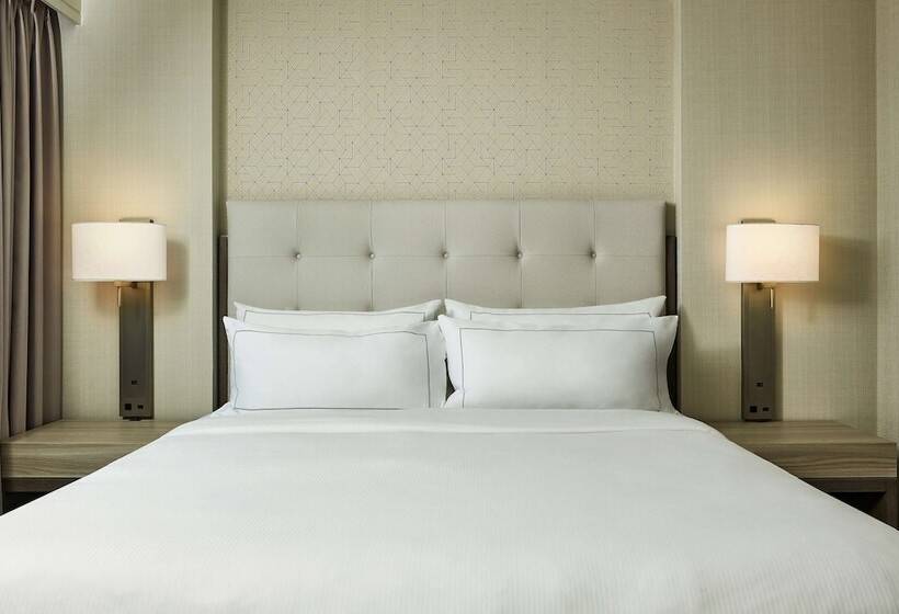 سوییت, Hilton Kansas City Country Club Plaza