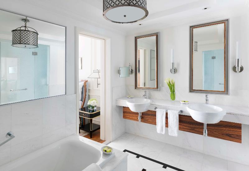 اتاق استاندارد با تخت بزرگ, Intercontinental Singapore, An Ihg