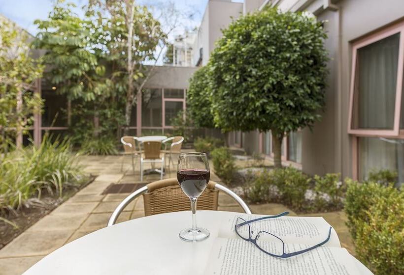 اتاق استاندارد با 2 تخت دوبل, Kimberley Gardens Hotel, Serviced Apartments And Serviced Villas
