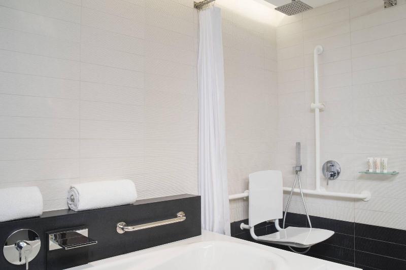 اتاق کلاسیک با چشم‌انداز باغ, Le Méridien Nouméa Resort & Spa