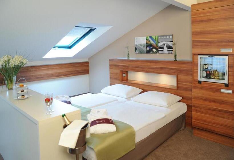 سوییت سوپریور, Mercure Tagungs  & Landhotel Krefeld