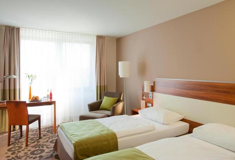 Standard Room, Mercure Tagungs & Land Krefeld