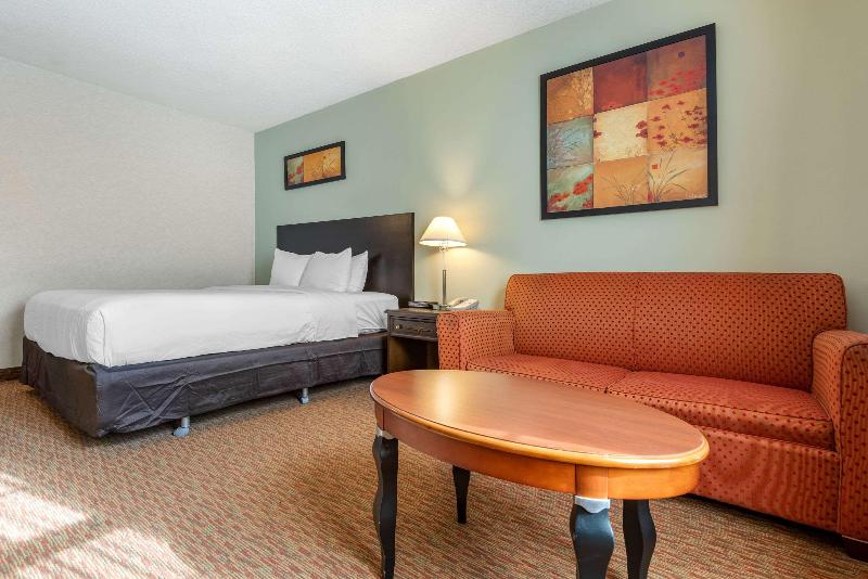 اتاق استاندارد با تخت بزرگ, Quality Inn