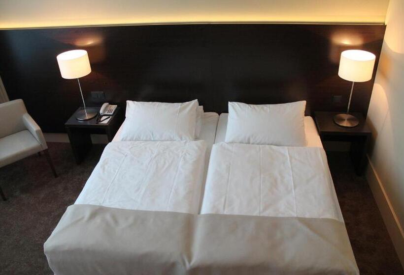 Superior Room, Relexa  Airport Dusseldorf/ratingen