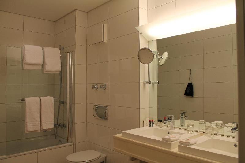 Standard Room, Relexa  Airport Dusseldorf/ratingen