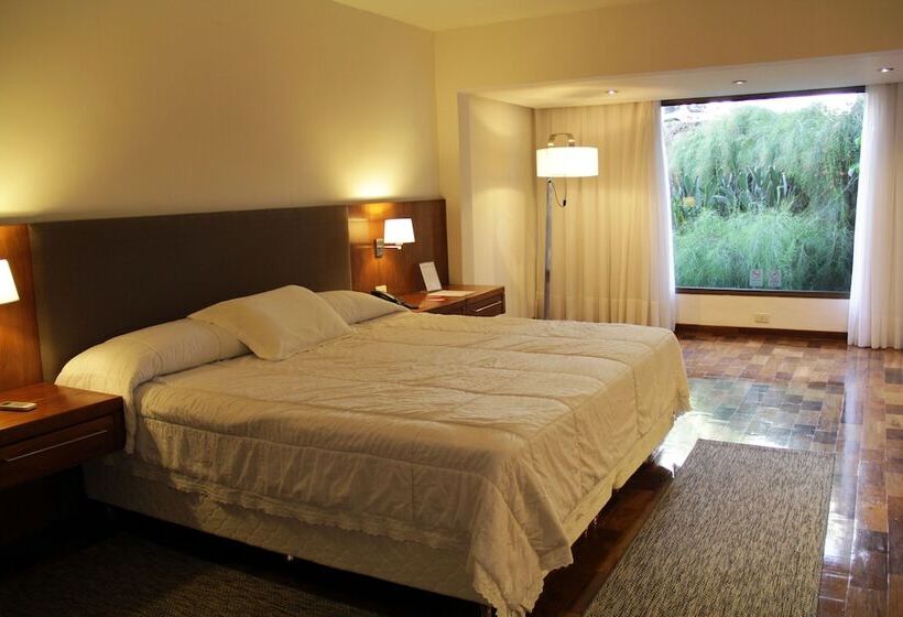 اتاق سوپریور با چشم‌انداز باغ, Yacht & Golf Club Paraguayo, A Tribute Portfolio Resort