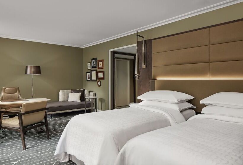 Standard Room, Sheraton Grand Sydney Hyde Park