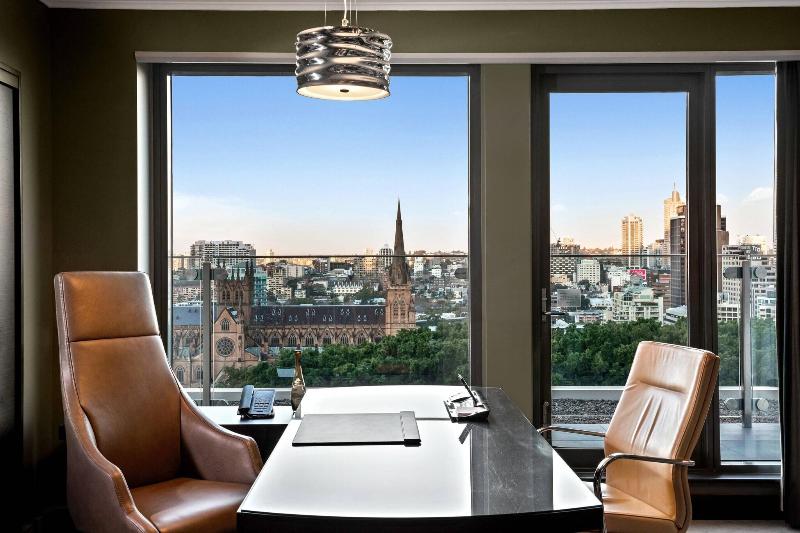 Люкс Повышенной Комфортности, Sheraton Grand Sydney Hyde Park