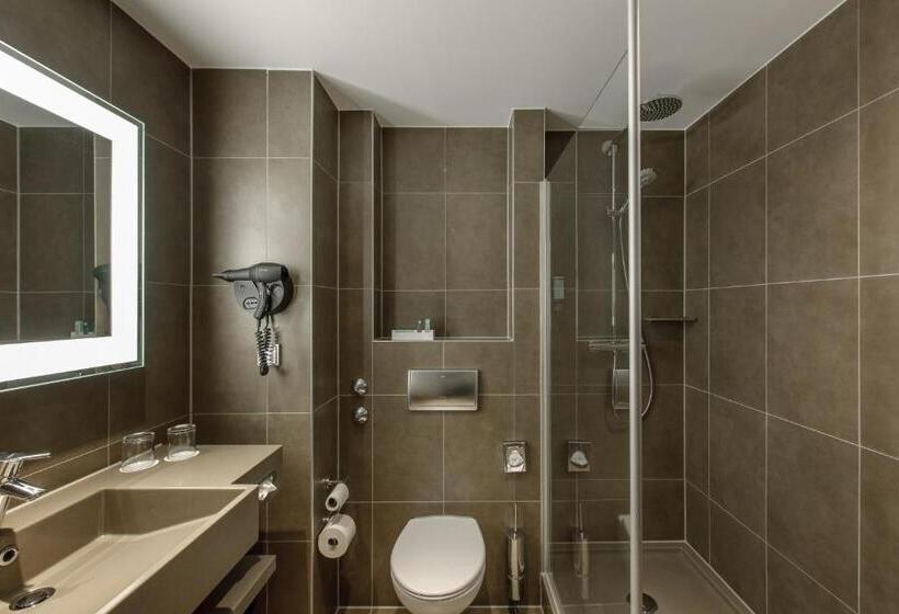标准单人间, Novotel Hannover