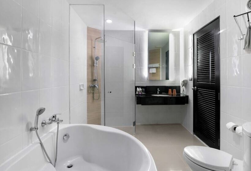 اتاق لوکس, Novotel Phuket Vintage Park Resort