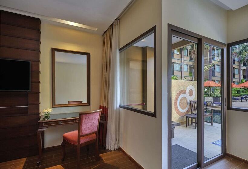 اتاق لوکس, Novotel Phuket Vintage Park Resort