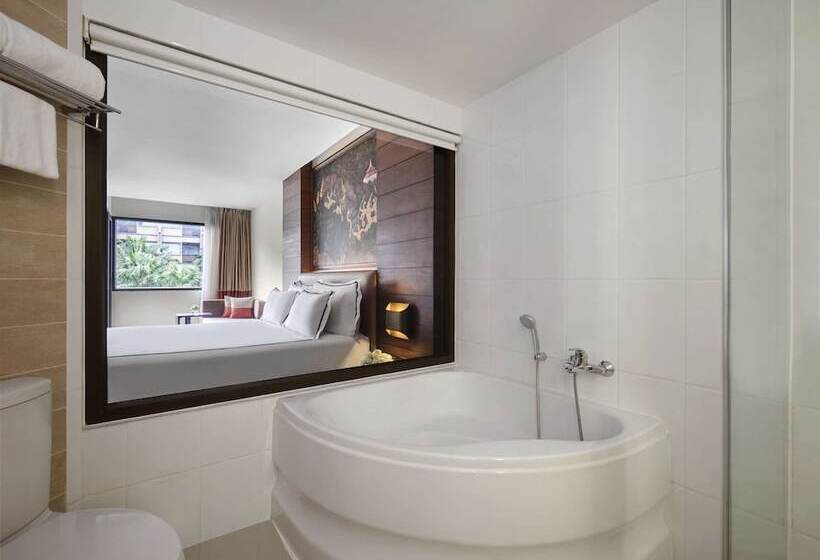 اتاق لوکس, Novotel Phuket Vintage Park Resort