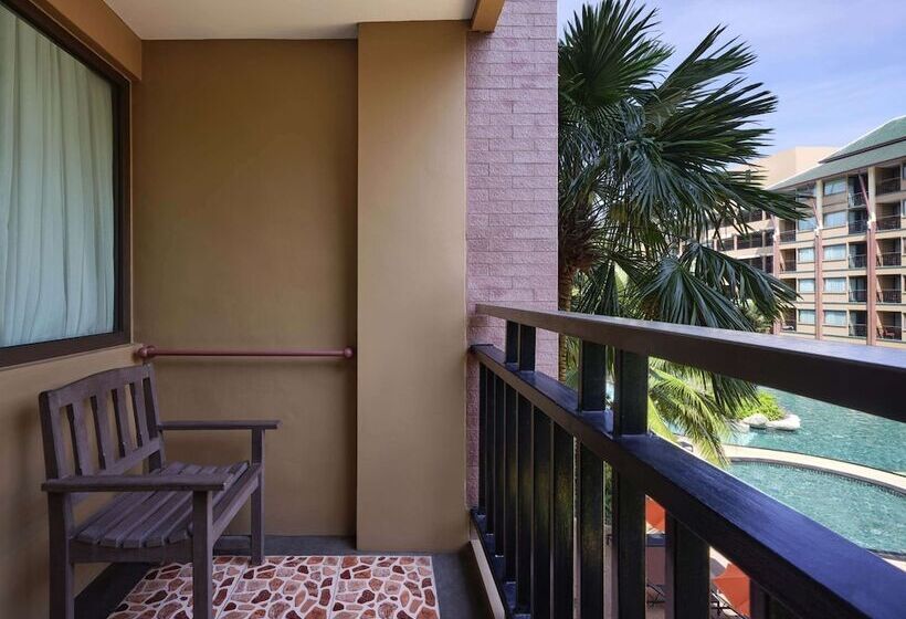 اتاق لوکس, Novotel Phuket Vintage Park Resort