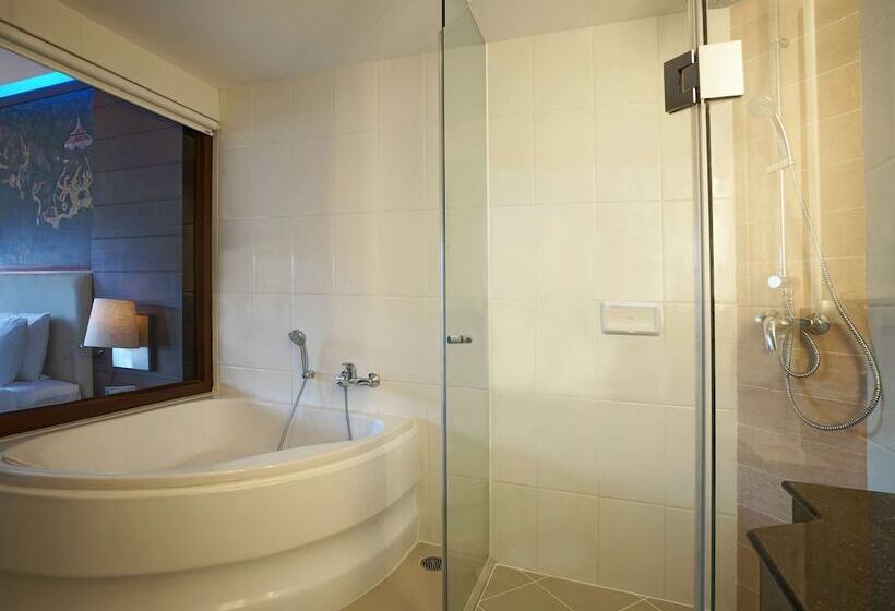 اتاق لوکس, Novotel Phuket Vintage Park Resort
