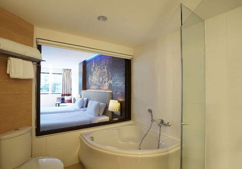 اتاق لوکس, Novotel Phuket Vintage Park Resort