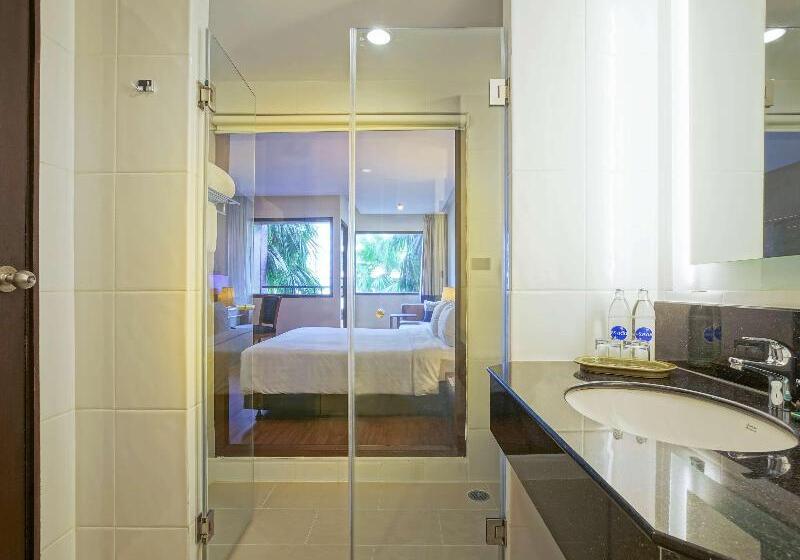 اتاق سوپریور با تخت بزرگ, Novotel Phuket Vintage Park Resort