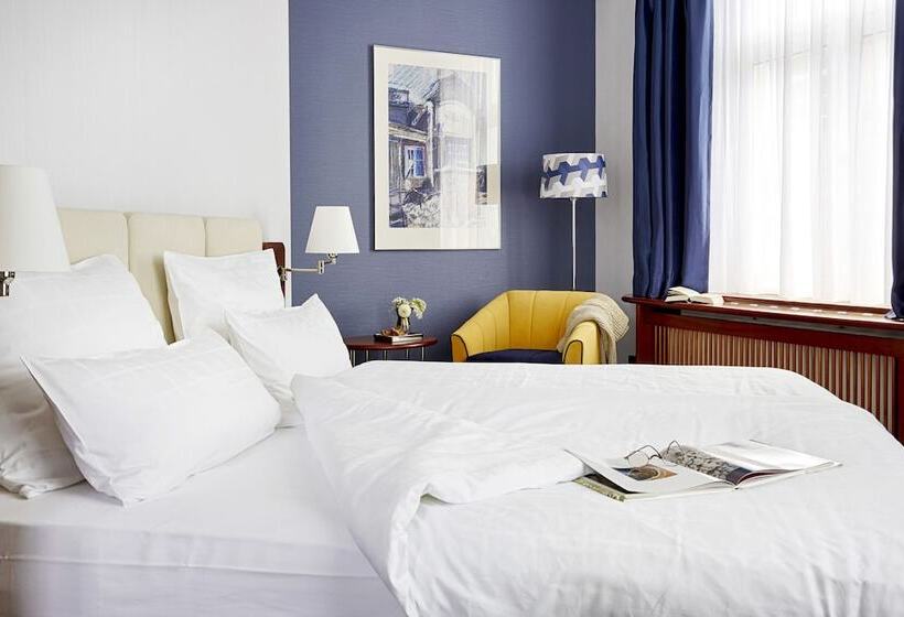 Полулюкс, Seaside Park Hotel Leipzig