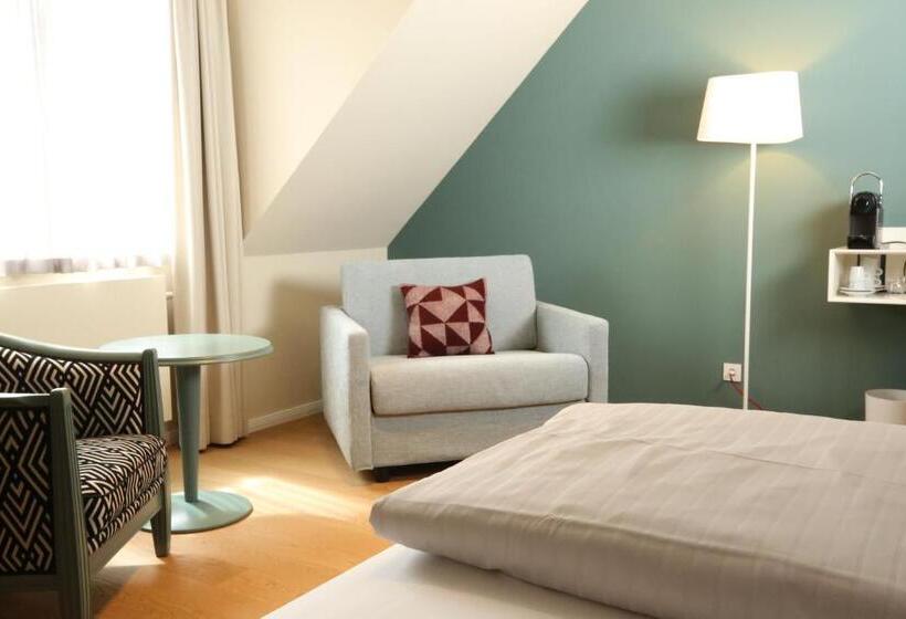 اتاق استاندارد, Steigenberger Hotel Treudelberg Hamburg