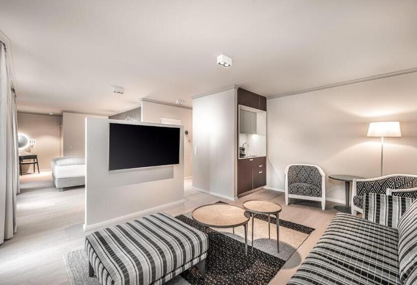 سوییت جونیور, Steigenberger Hotel Treudelberg Hamburg