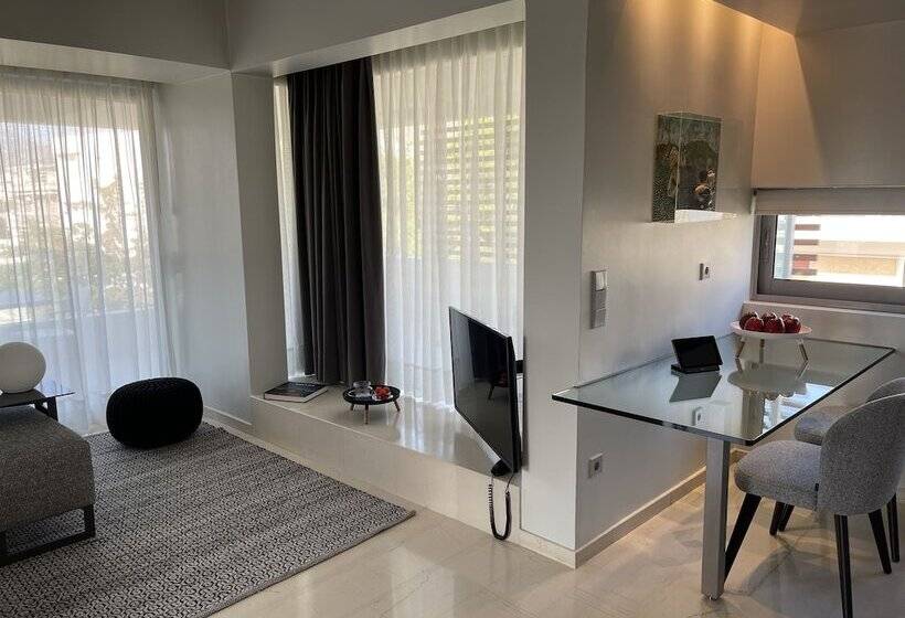 سوییت جونیور, Brasil Suites Boutique