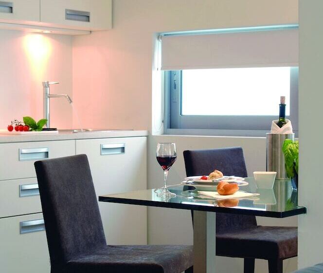 سوئیت سینیور, Brasil Suites Boutique