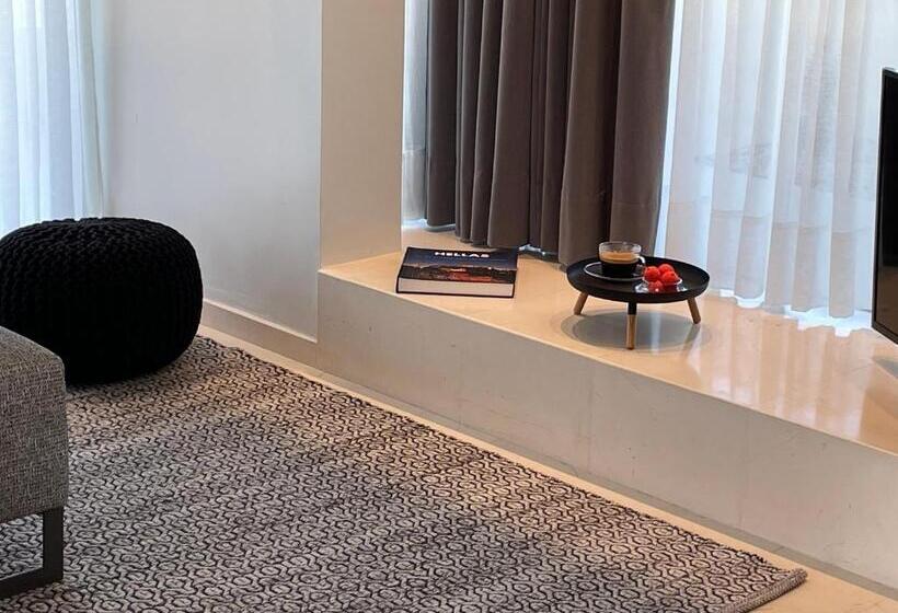 سوییت جونیور, Brasil Suites Boutique