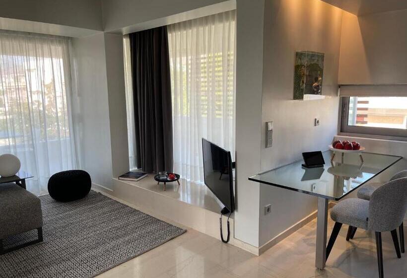 سوییت جونیور, Brasil Suites Boutique