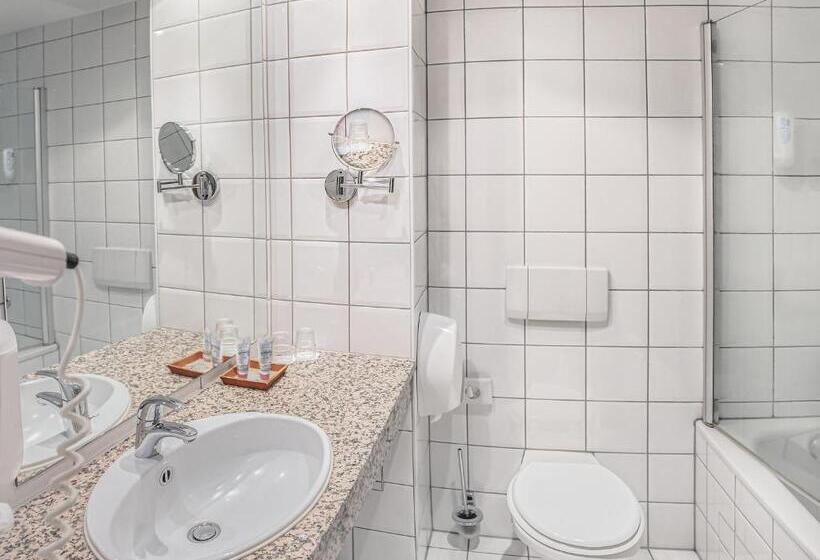 Номер Стандарт Двуспальная Кровать, Akzent Hotel Aufkirchen