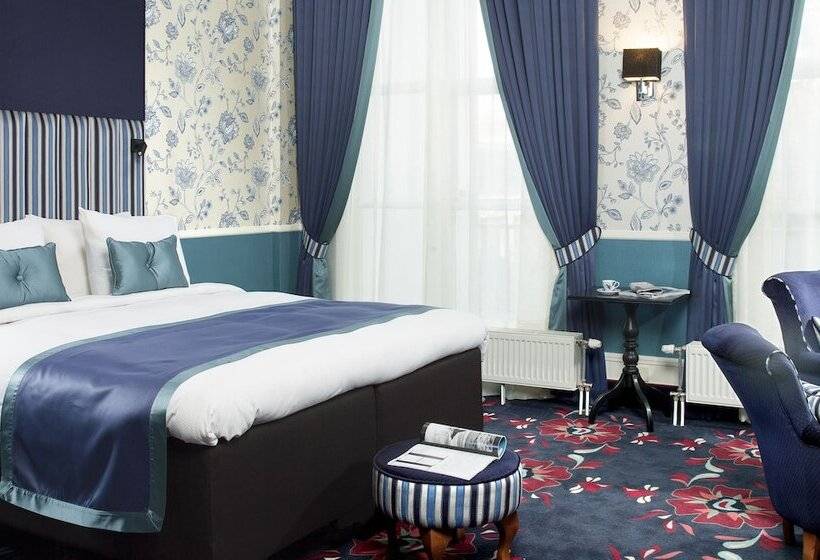 Standard Room, Carlton Ambassador