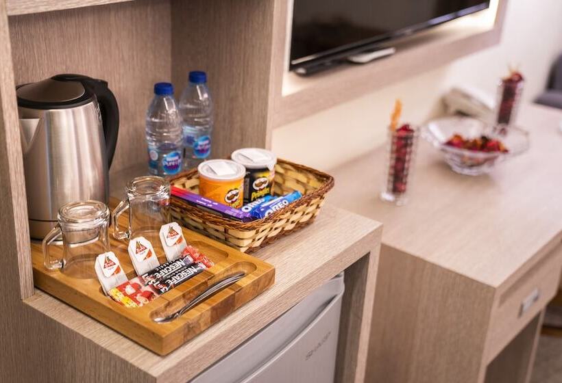 اتاق لوکس یک تخته, Nairoukh Hotel Aqaba