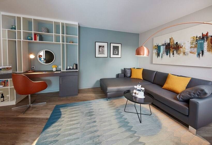 سوییت جونیور, Nestor Hotel Neckarsulm