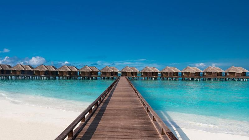 بانگلوی استاندارد, Sheraton Maldives Full Moon Resort & Spa