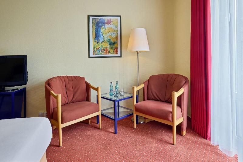اتاق سوپریور با تخت بزرگ, Sheraton Offenbach
