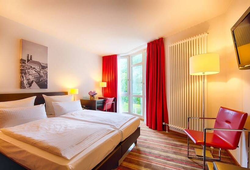 Quarto superior, Leonardo  Munich City West