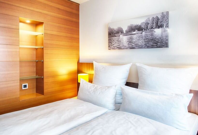 Chambre Confort, Leonardo  Munich City West