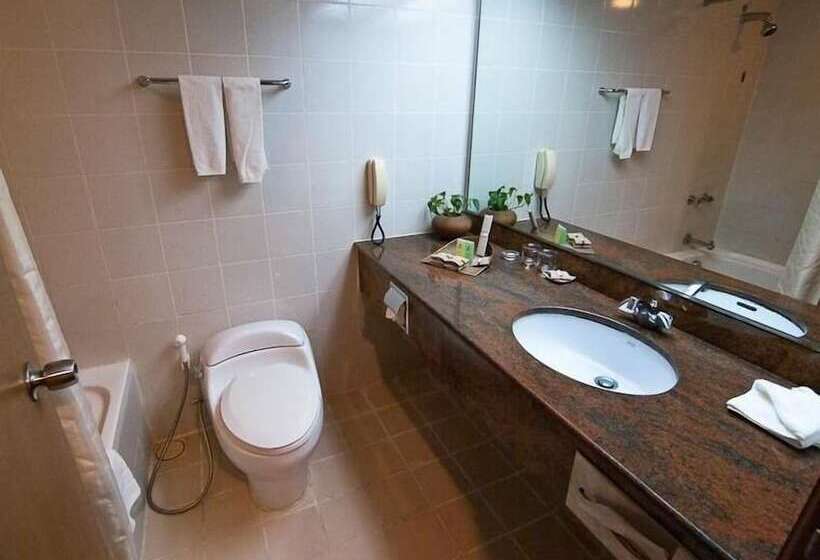 اتاق لوکس با چشم‌انداز دریا, Parkcity Everly Hotel Miri