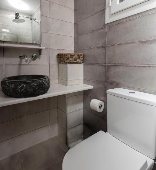 استودیوی استاندارد, Andromeda Residence