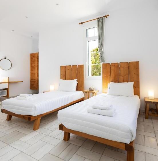 استودیوی استاندارد, Andromeda Residence
