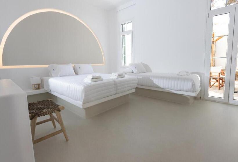 استودیوی سوپریور, Andromeda Residence