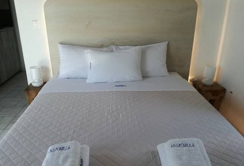 استودیوی استاندارد, Andromeda Residence