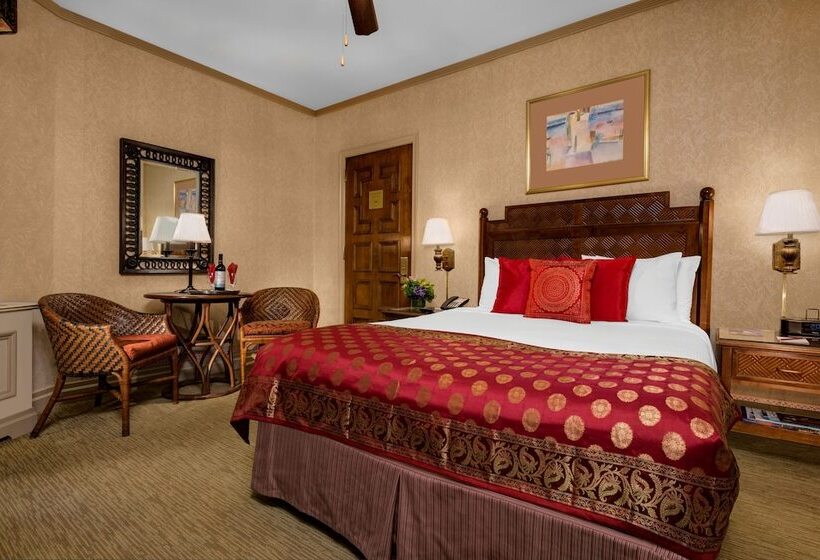 Deluxe Room, Casablanca Hotel By Library Hotel Collection