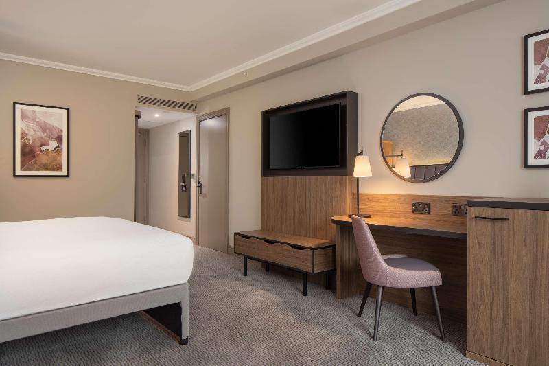 اتاق استاندارد با تخت بزرگ, Doubletree By Hilton Dartford Bridge